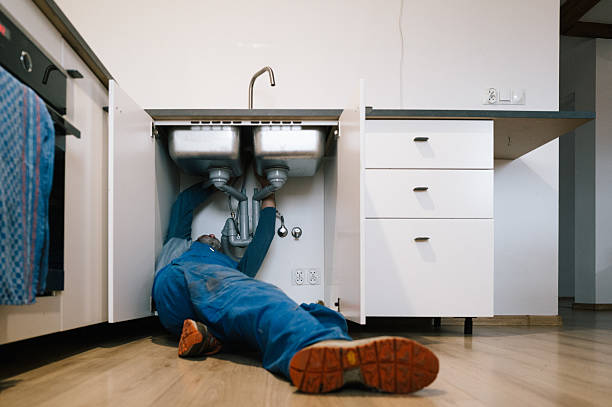 Professional Leak Detection technician working in Mountain View, NC